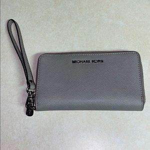 Michael Kors Wallet/Wristlet